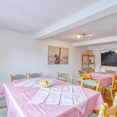 20 Apartment *