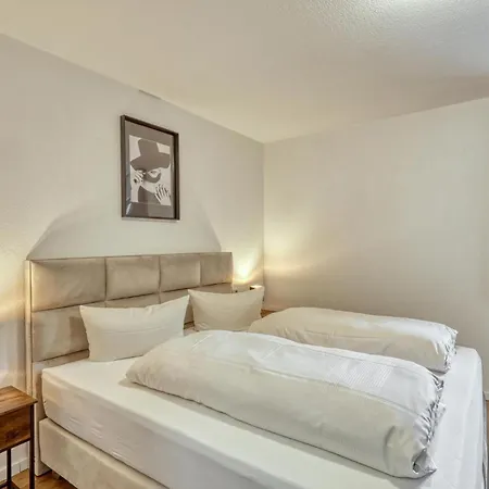 20 Apartment *